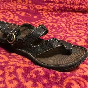 simple brand sandals
